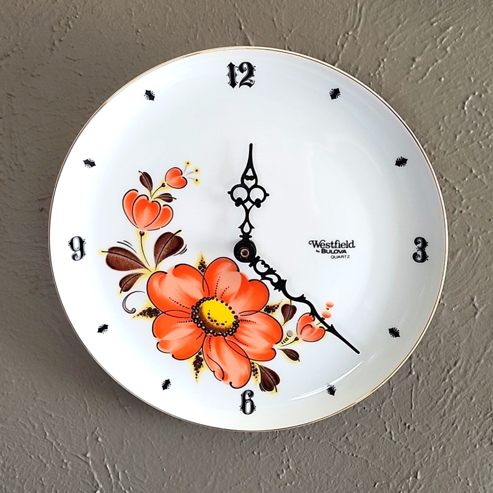 WESTFIELD BY BULOVA PORCELAIN PLATE CLOCK